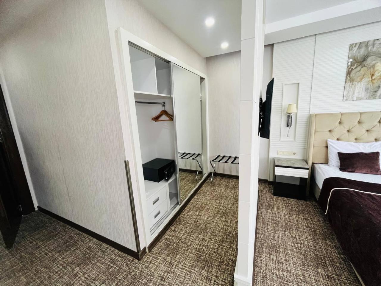 City Center Hotel Taksim Istanbul Exterior foto